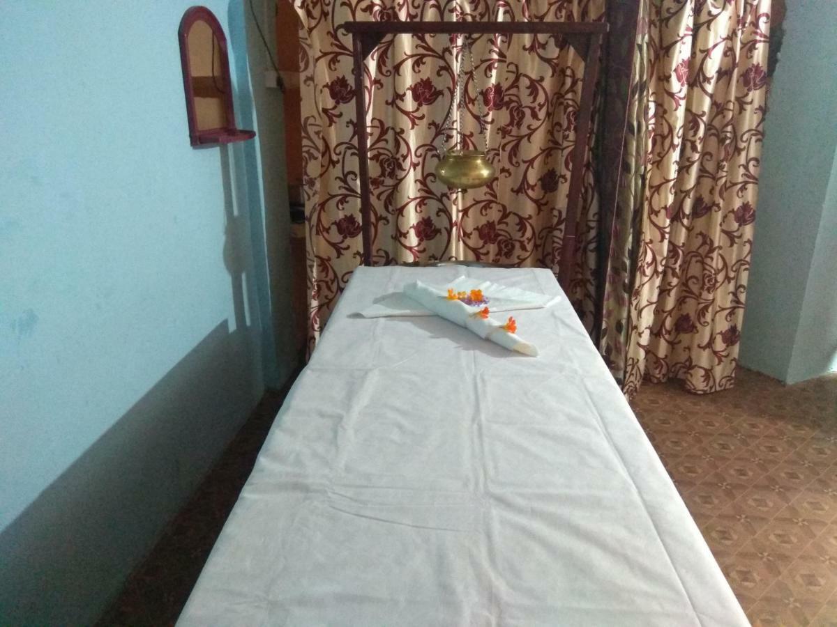 Rishikesh Sadan A Yoga & Spritual Retreat Hotel Tapovan Kültér fotó